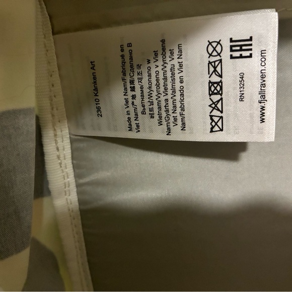 Fjällräven Kånken Multicolor Abstract Backpack - Picture 6 of 9